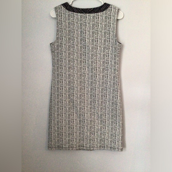 Scapa Lauren Pierre Woman’s Gray & Black Sleeveless Midi Dress. Size Large. - Picture 2 of 4